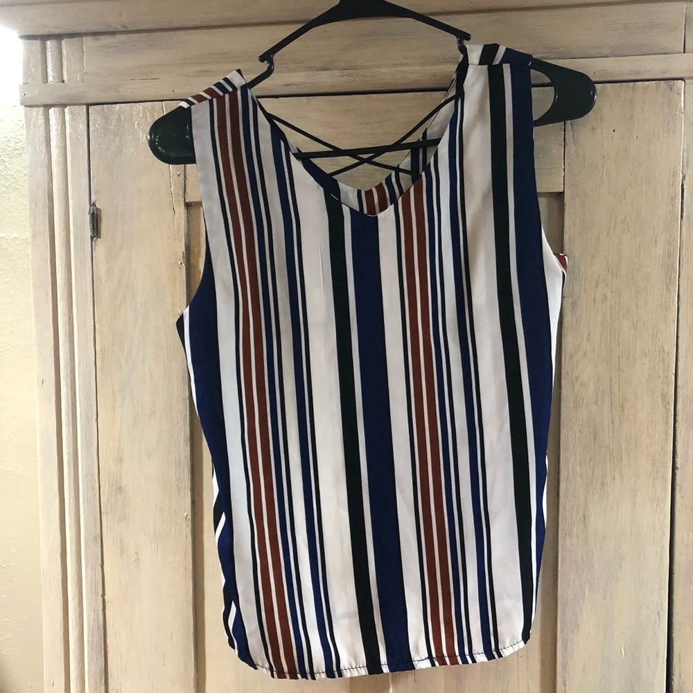 Comfortable tee, size medium.